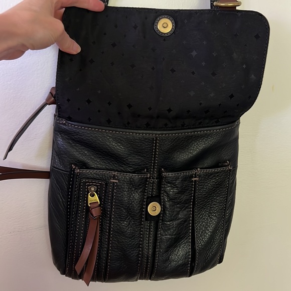 Fossil Crossbody Bag - Picture 4 of 14